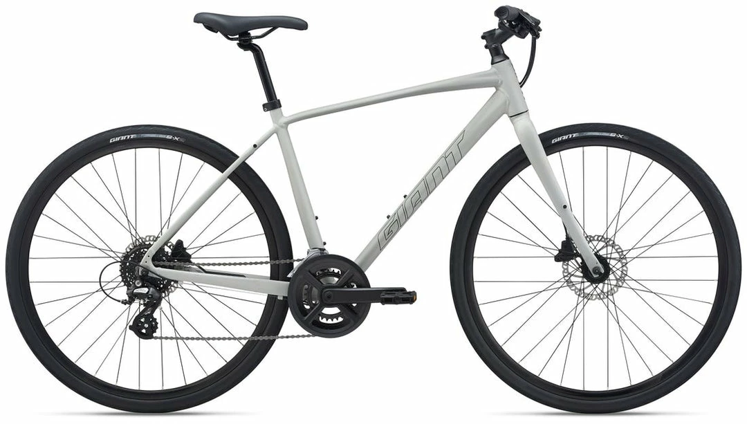 Bikes 2022 Giant Cross City 2 Disc 1 Bikes 2022 Giant Cross City 2 Disc
