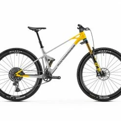 2022 Mondraker Raze Carbon RR