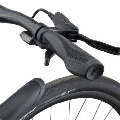 2022 Giant Cross City 2 Disc Equipped