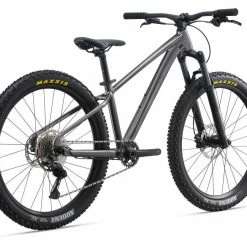 Bikes 2022 Giant STP 26